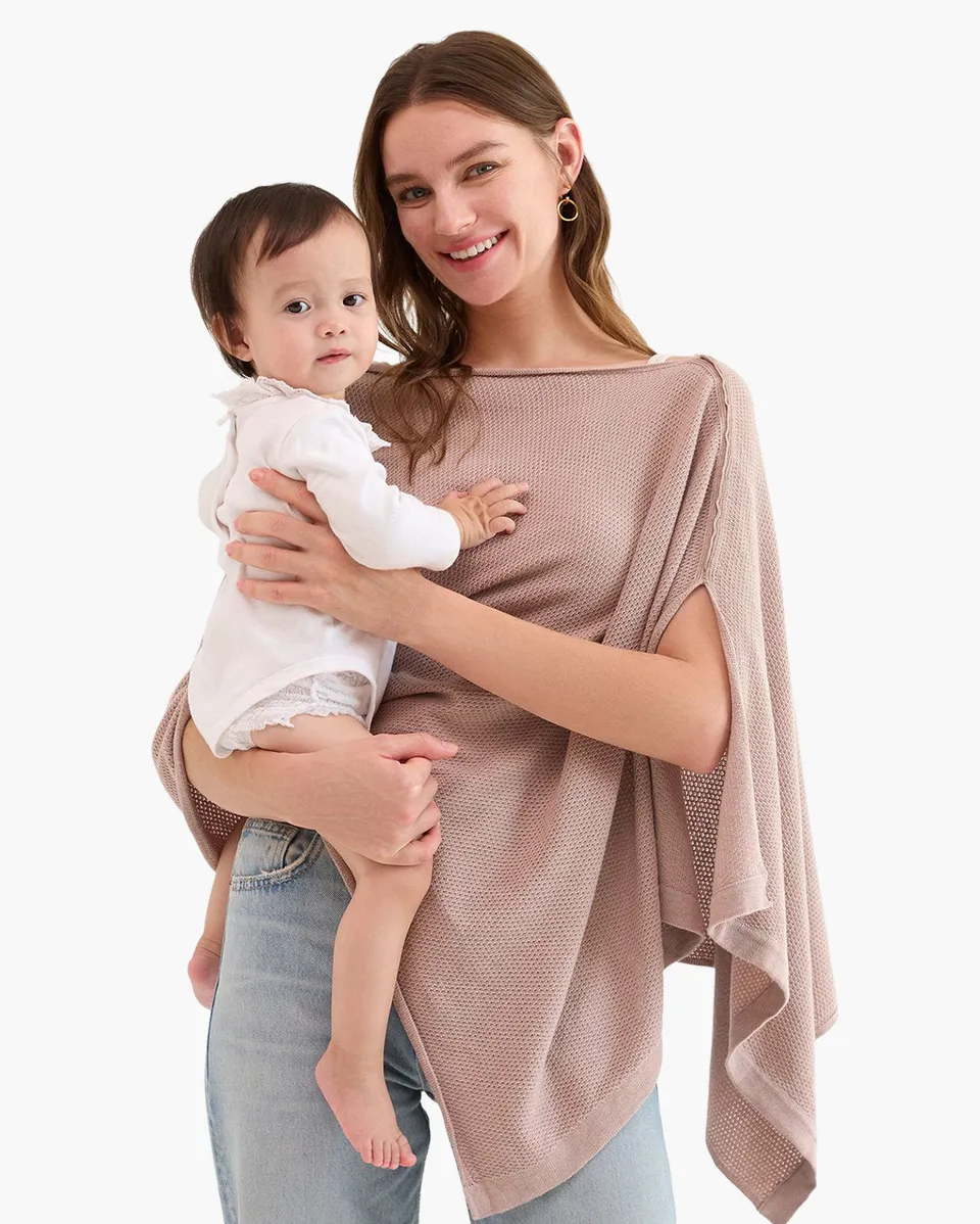 momcozy-stilldecke-weicher-atmungsaktiver-poncho image 1