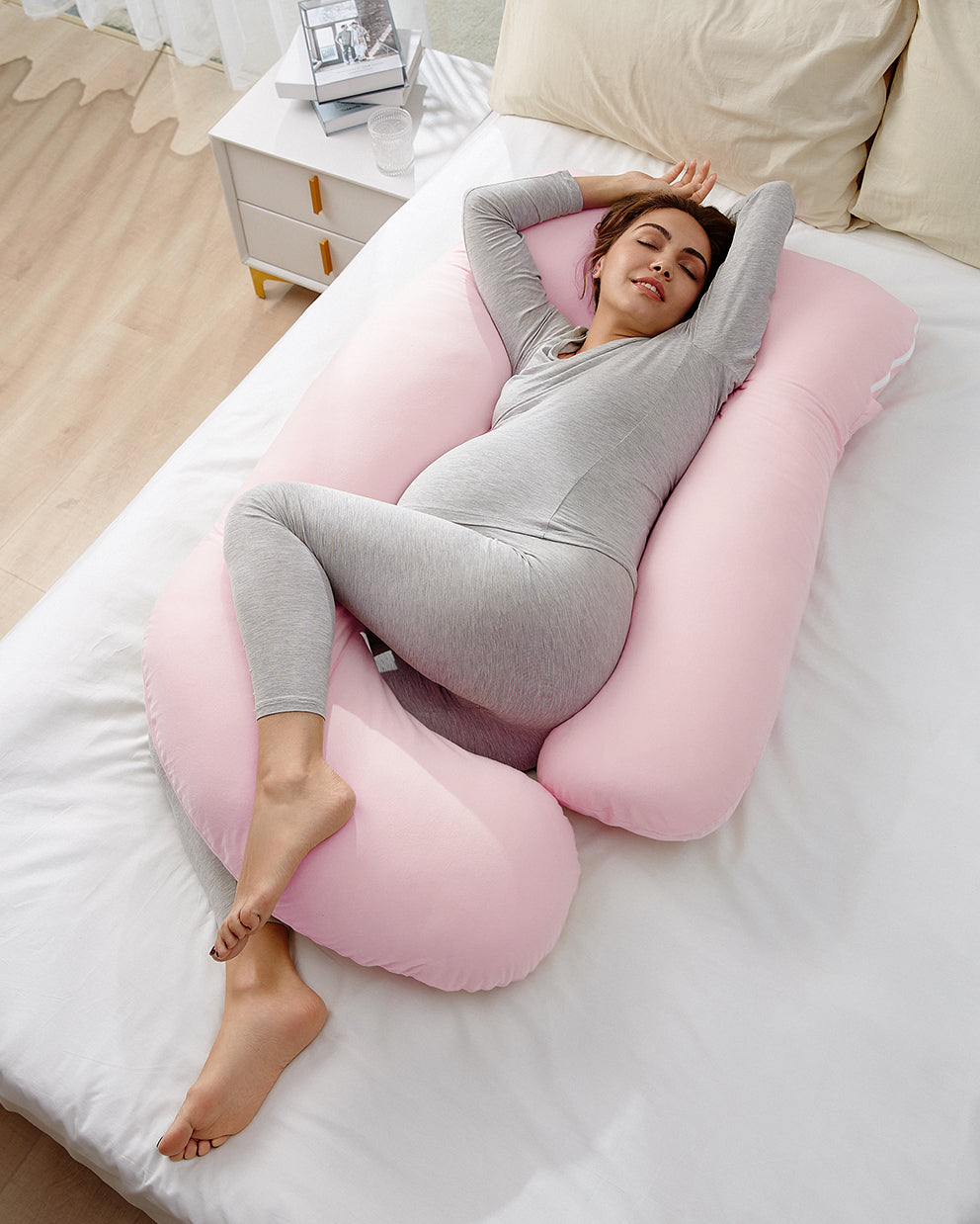 momcozy-huggable-u-f-rmiges-baumwoll-schwangerschaftskissen image 4