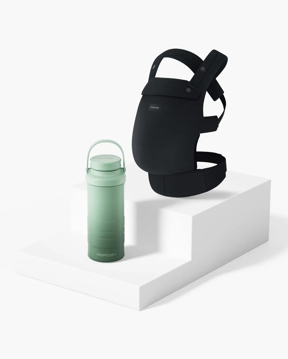 momcozy-outing-essentials-bundle-babytrage-und-tragbarer-muttermilchk-hler image 1