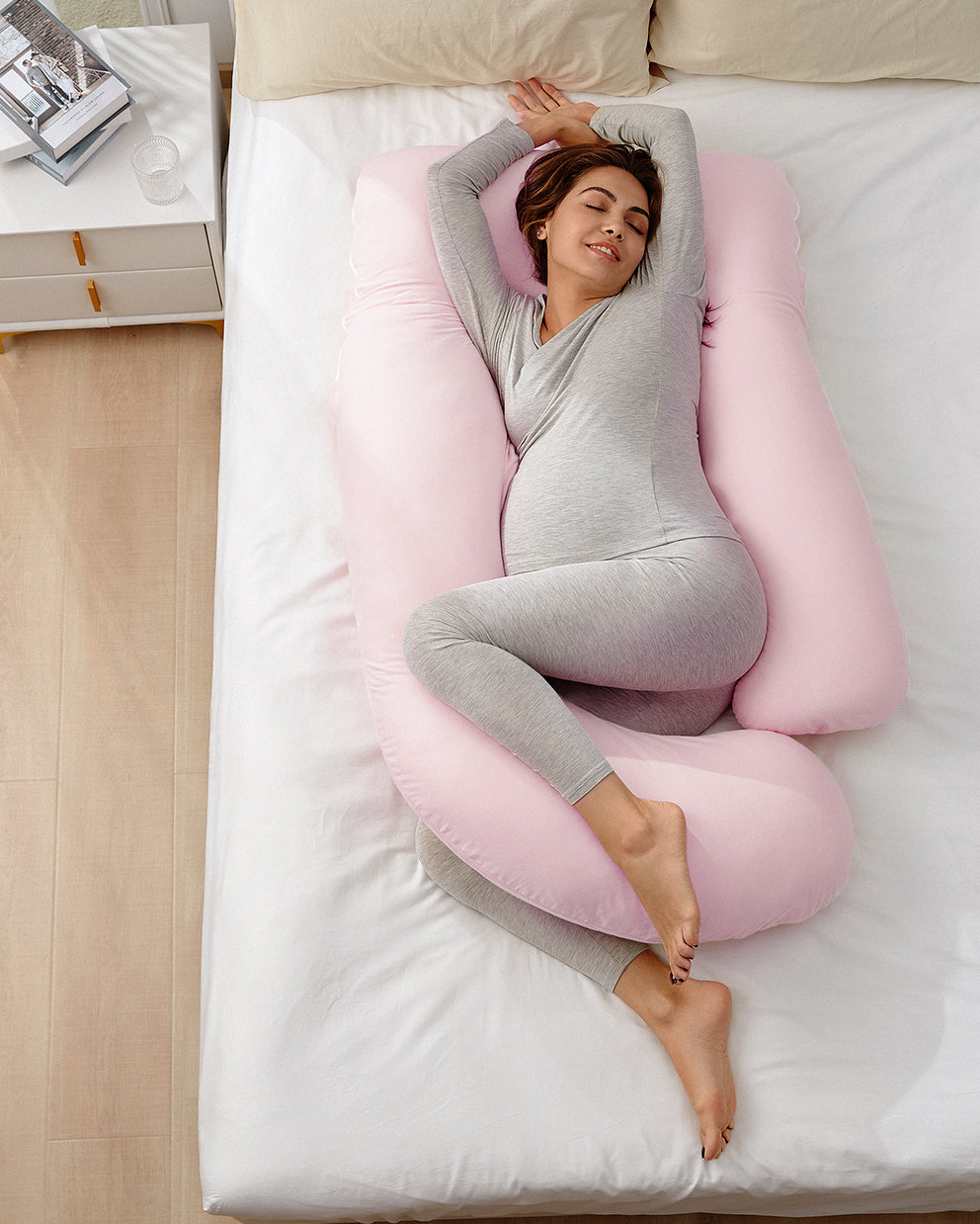 momcozy-huggable-u-f-rmiges-baumwoll-schwangerschaftskissen image 3